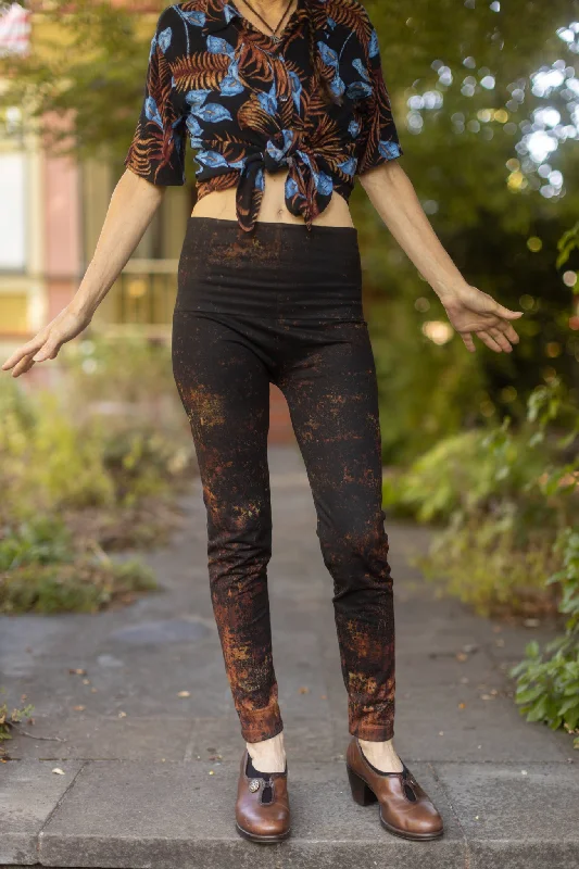 High Waisted Lava Print Leggings