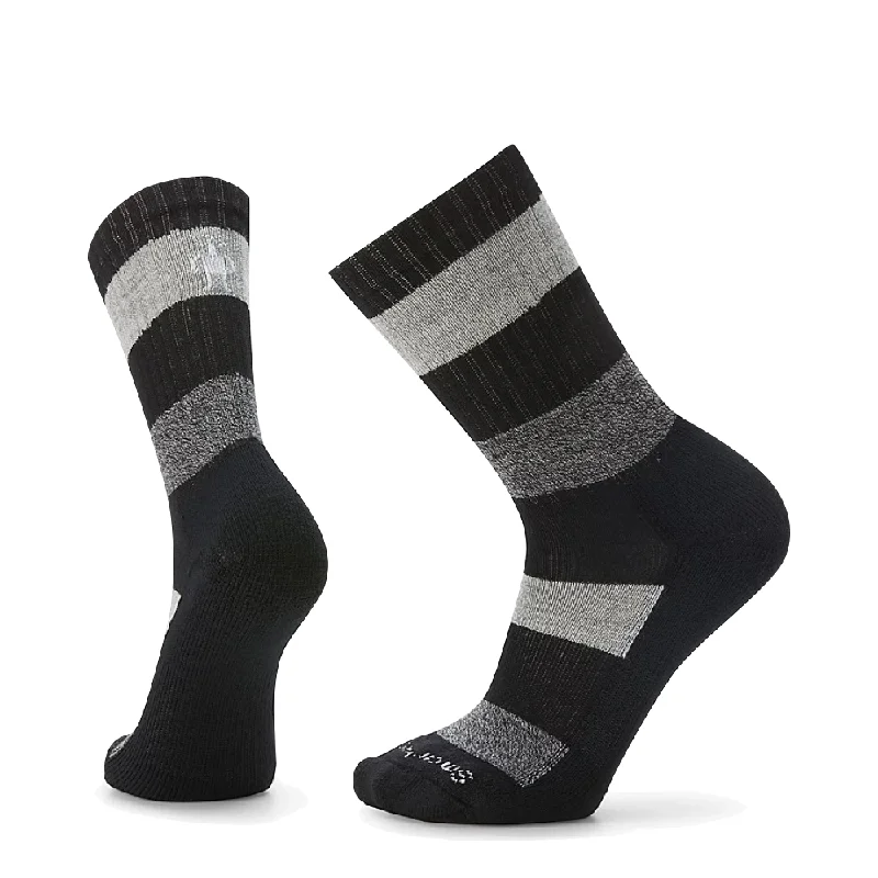 Smartwool Men's Everyday Barnsley Sweater Light Cushion Crew Socks in Black