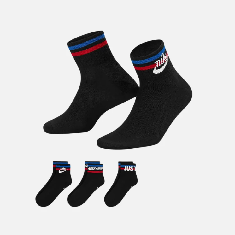 Nike Everyday Essential Ankle Socks (3 Pairs) -Black/White/Game Royal/University Red