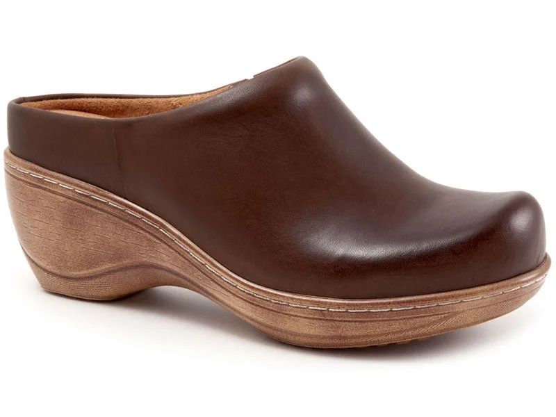 Softwalk Madison - Women's Clog Dark Brown (200)