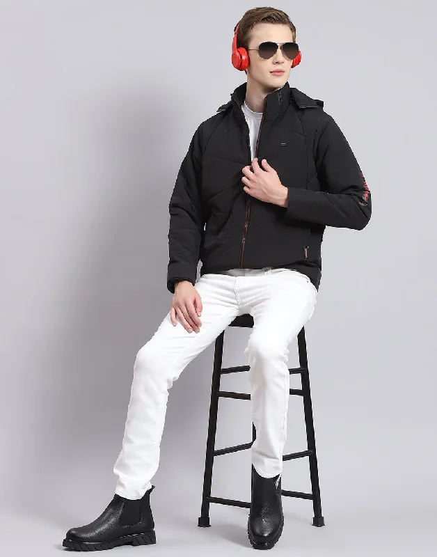 Men Black Solid Hooded Full Sleeve Jacket