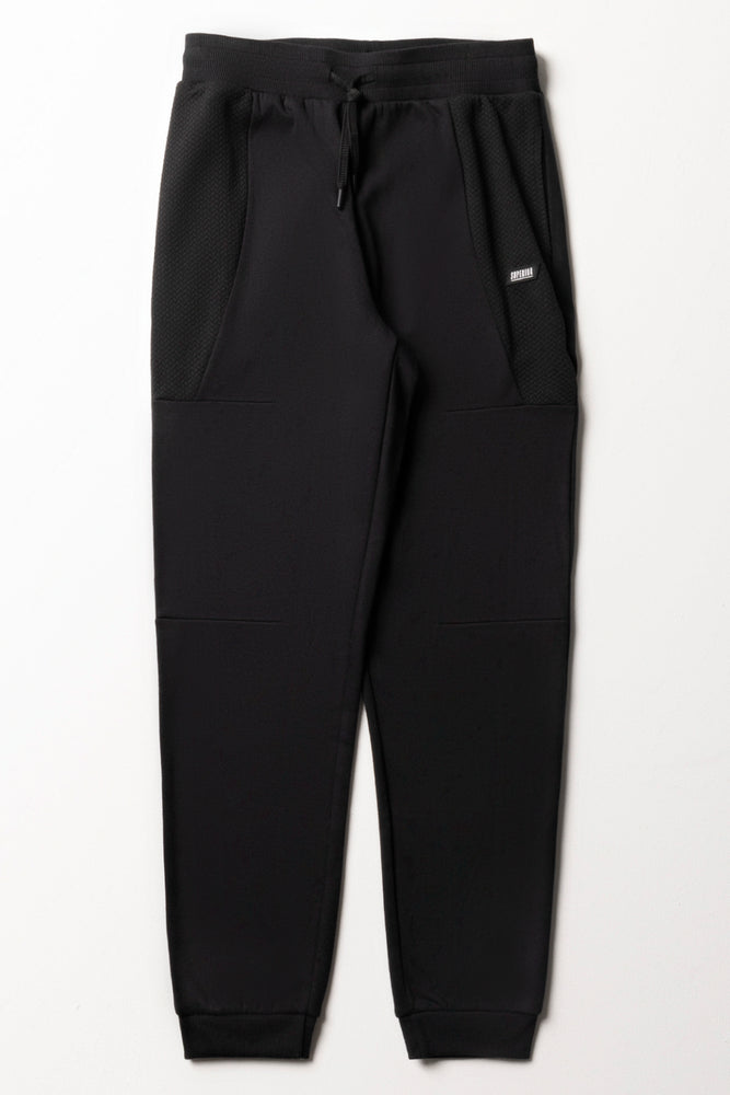 Styled Panel Contrast Track Bottom Black